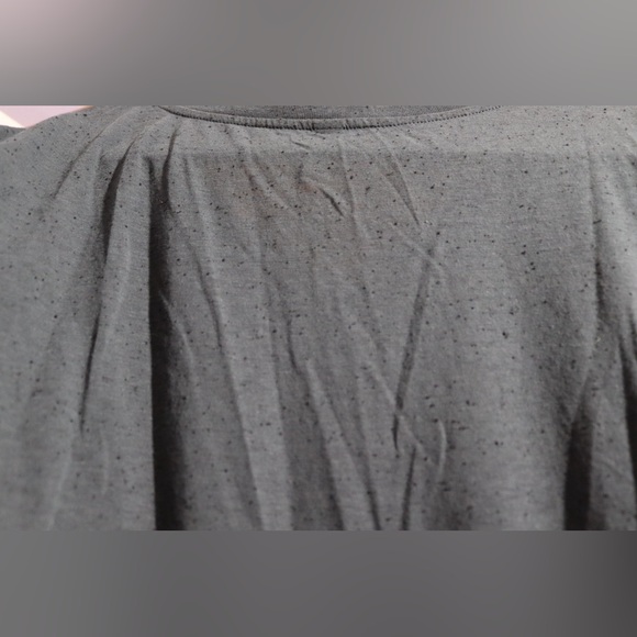 Things She Loves gray speckled Weekend Warrior tshirt, size small - Picture 5 of 9